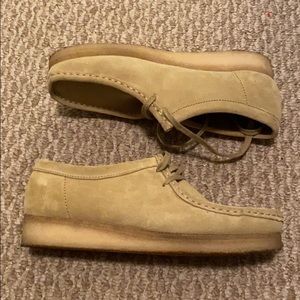 Women’s Clark’s Wallabee maple suede size 8.5